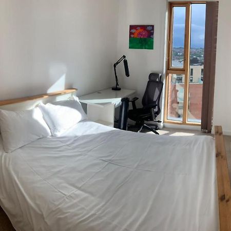 לידס 2 Bed Apartment In Granary Wharf Leeds מראה חיצוני תמונה