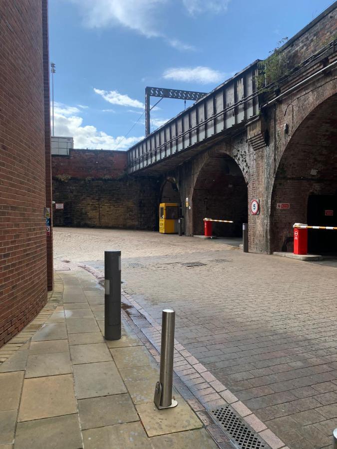 לידס 2 Bed Apartment In Granary Wharf Leeds מראה חיצוני תמונה